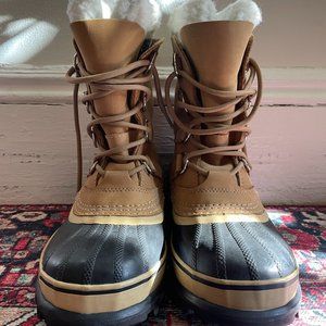 SOREL WOMEN'S CARIBOU® BOOT SIZE 7 Insulated Waterproof Snow Winter Leather